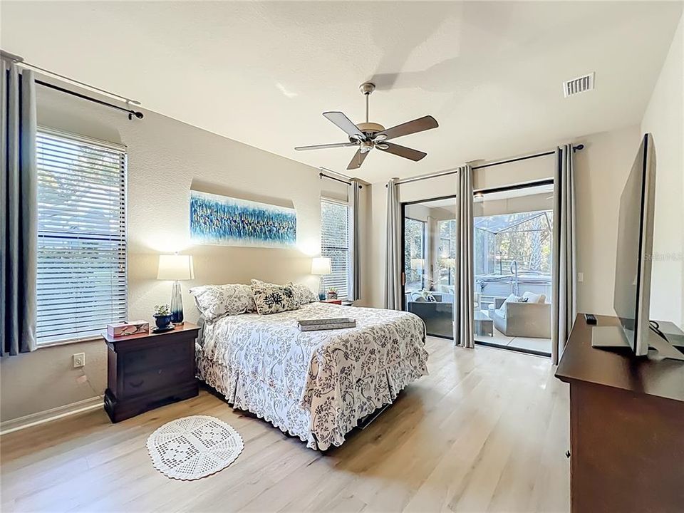 合同活跃: $475,000 (3 贝兹, 2 浴室, 2119 平方英尺)