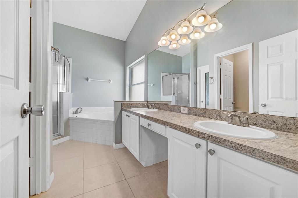 待售: $419,000 (4 贝兹, 2 浴室, 1763 平方英尺)