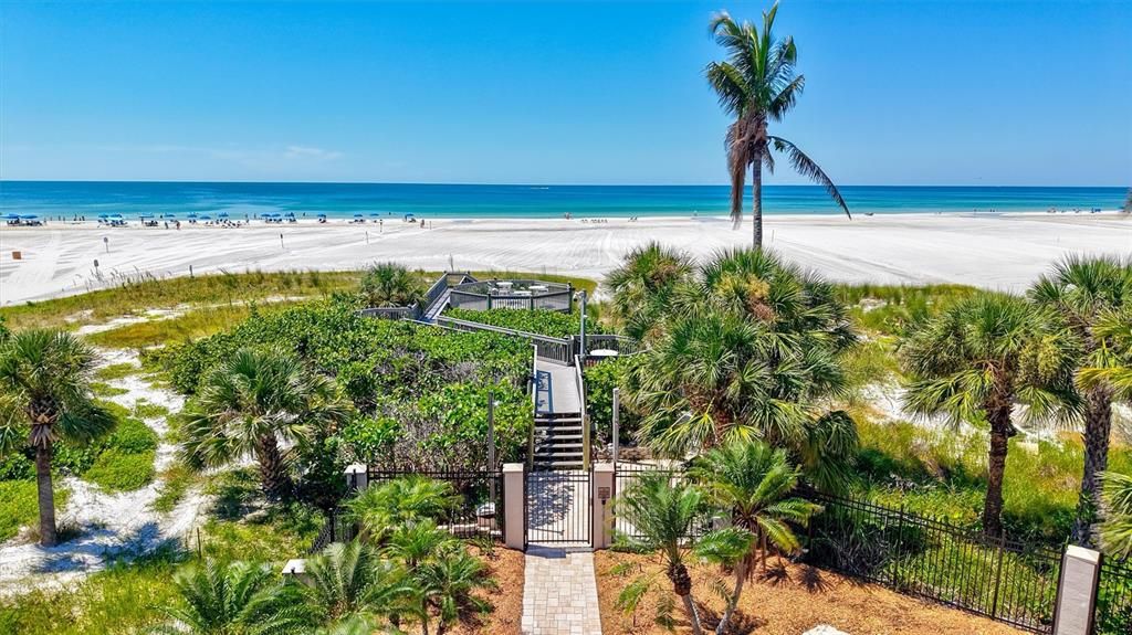 出租: $7,000 (2 贝兹, 2 浴室, 1498 平方英尺)