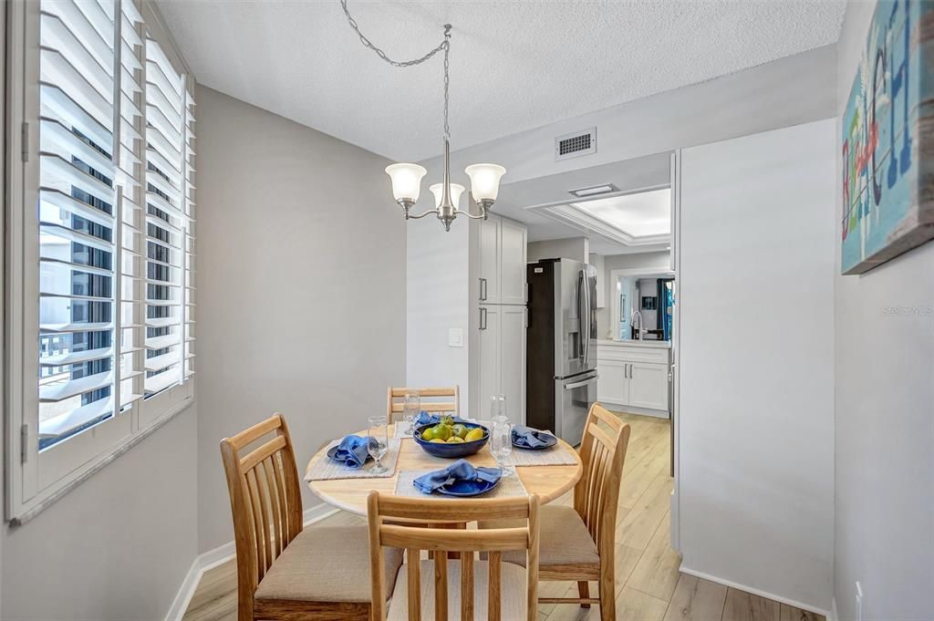 出租: $7,000 (2 贝兹, 2 浴室, 1498 平方英尺)