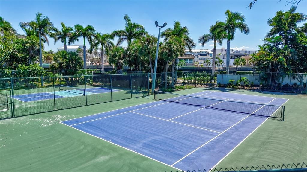 出租: $7,000 (2 贝兹, 2 浴室, 1498 平方英尺)