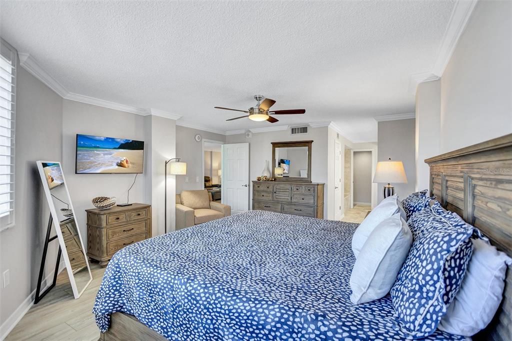 出租: $7,000 (2 贝兹, 2 浴室, 1498 平方英尺)