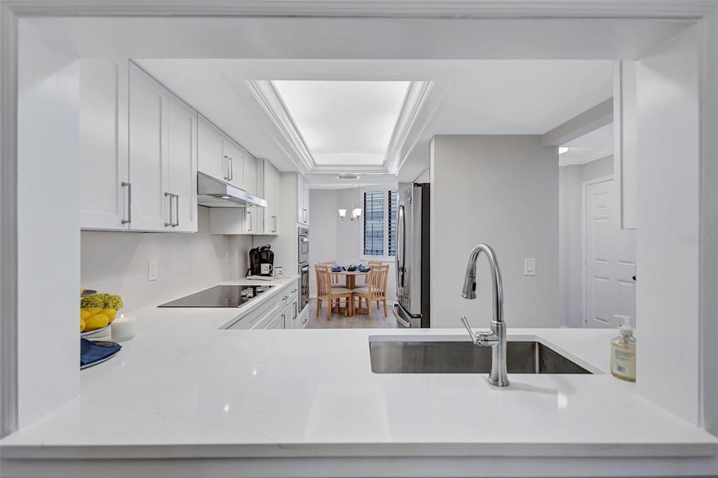 出租: $7,000 (2 贝兹, 2 浴室, 1498 平方英尺)