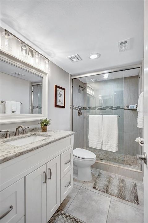 出租: $7,000 (2 贝兹, 2 浴室, 1498 平方英尺)