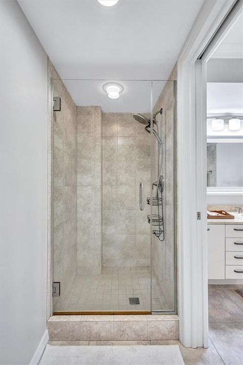 出租: $7,000 (2 贝兹, 2 浴室, 1498 平方英尺)