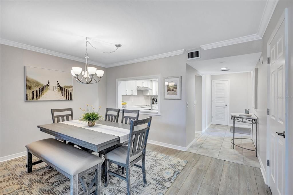 出租: $7,000 (2 贝兹, 2 浴室, 1498 平方英尺)