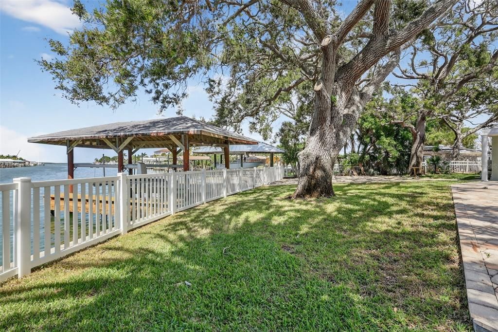 For Sale: $1,899,000 (5 beds, 4 baths, 3022 Square Feet)