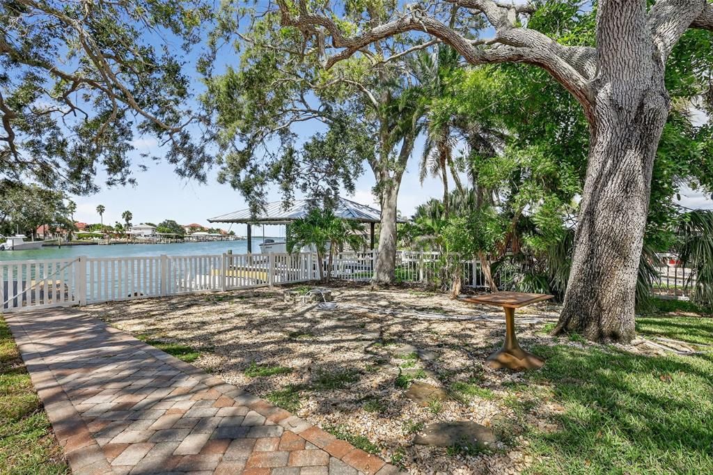 For Sale: $1,899,000 (5 beds, 4 baths, 3022 Square Feet)