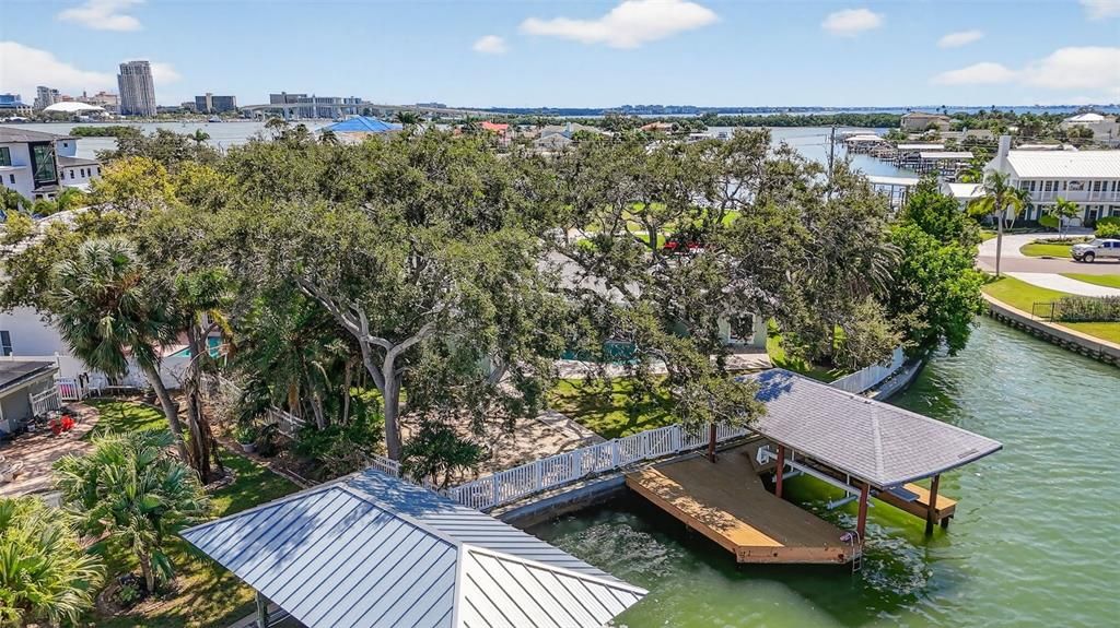 For Sale: $1,899,000 (5 beds, 4 baths, 3022 Square Feet)