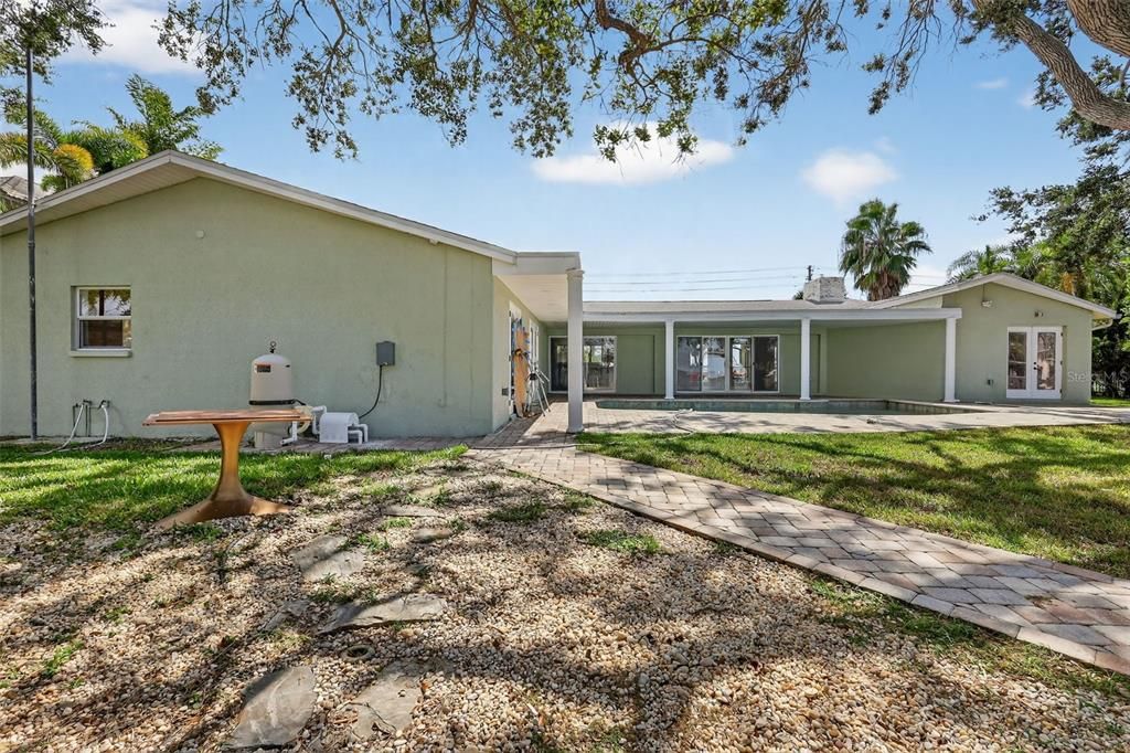 For Sale: $1,899,000 (5 beds, 4 baths, 3022 Square Feet)