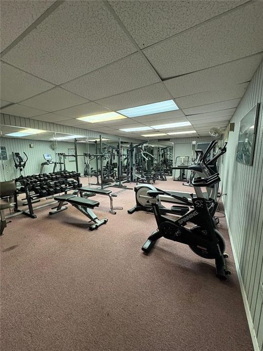 For Sale: $83,000 (2 beds, 1 baths, 876 Square Feet)