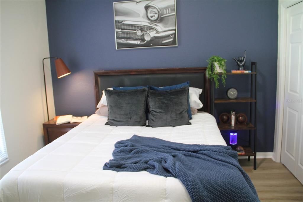 Active With Contract: $395,000 (4 beds, 2 baths, 1712 Square Feet)