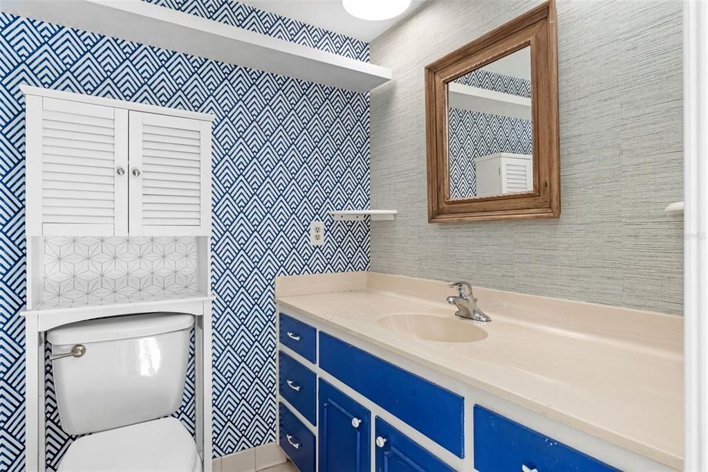 Под контрактом: $619,000 (4 спален, 2 ванн, 2651 Квадратных фут)