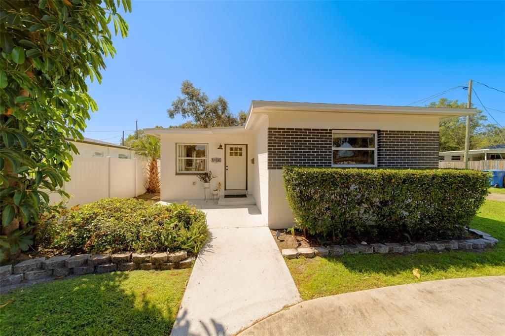 Недавно продано: $475,000 (3 спален, 1 ванн, 1287 Квадратных фут)