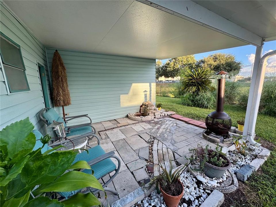 На продажу: $109,900 (1 спален, 1 ванн, 812 Квадратных фут)