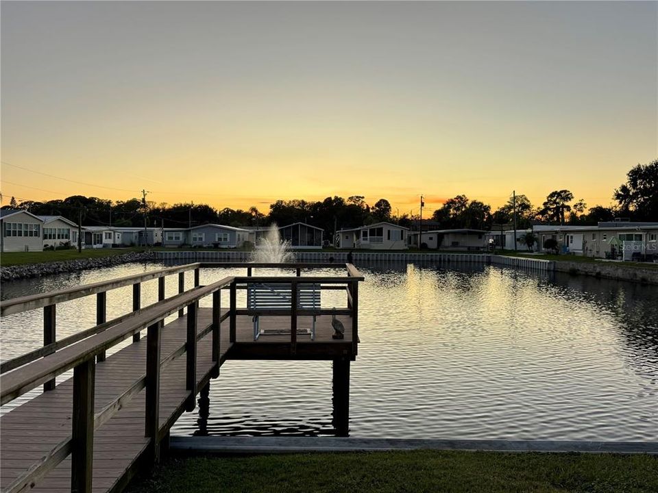 На продажу: $109,900 (1 спален, 1 ванн, 812 Квадратных фут)