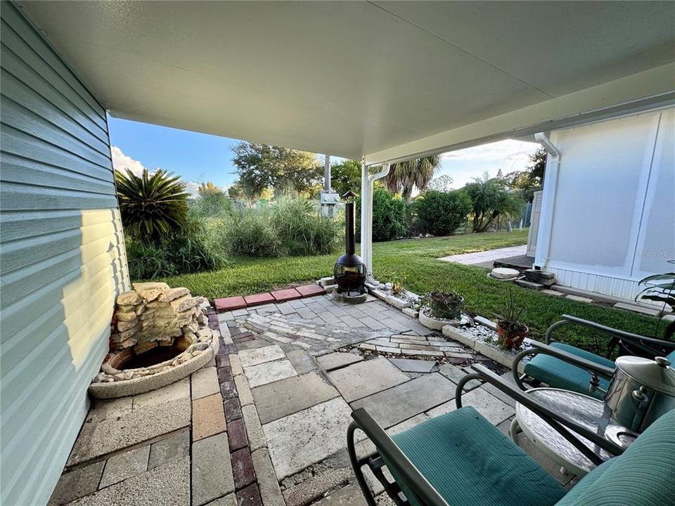 На продажу: $109,900 (1 спален, 1 ванн, 812 Квадратных фут)