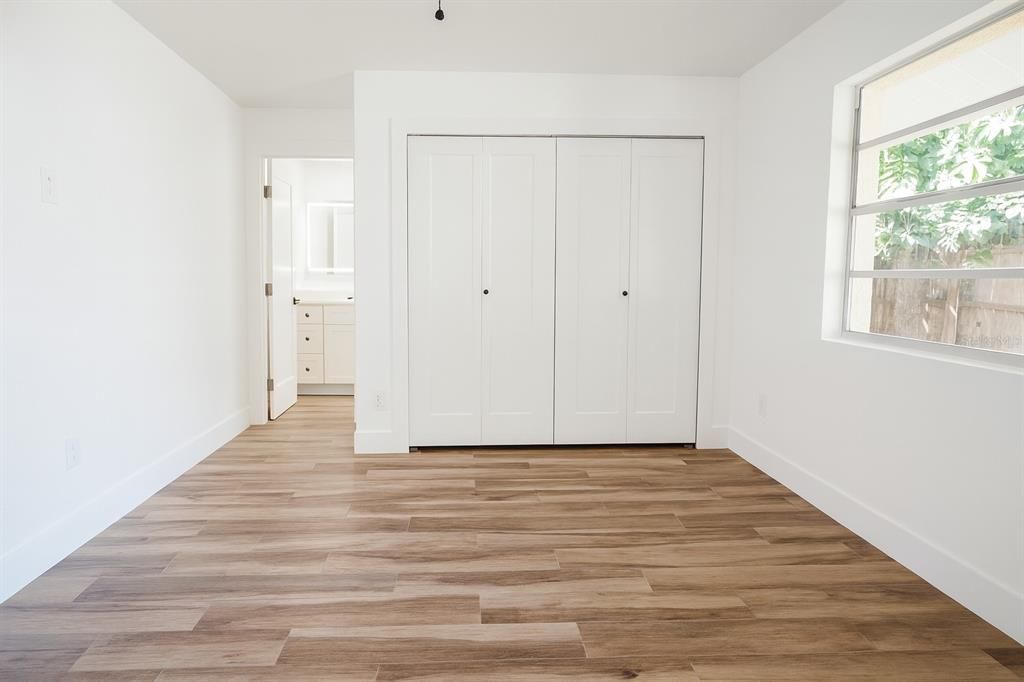 For Sale: $340,000 (3 beds, 3 baths, 1881 Square Feet)