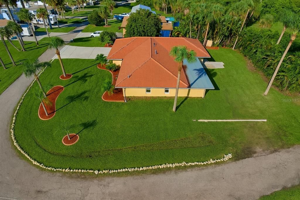 For Sale: $340,000 (3 beds, 3 baths, 1881 Square Feet)