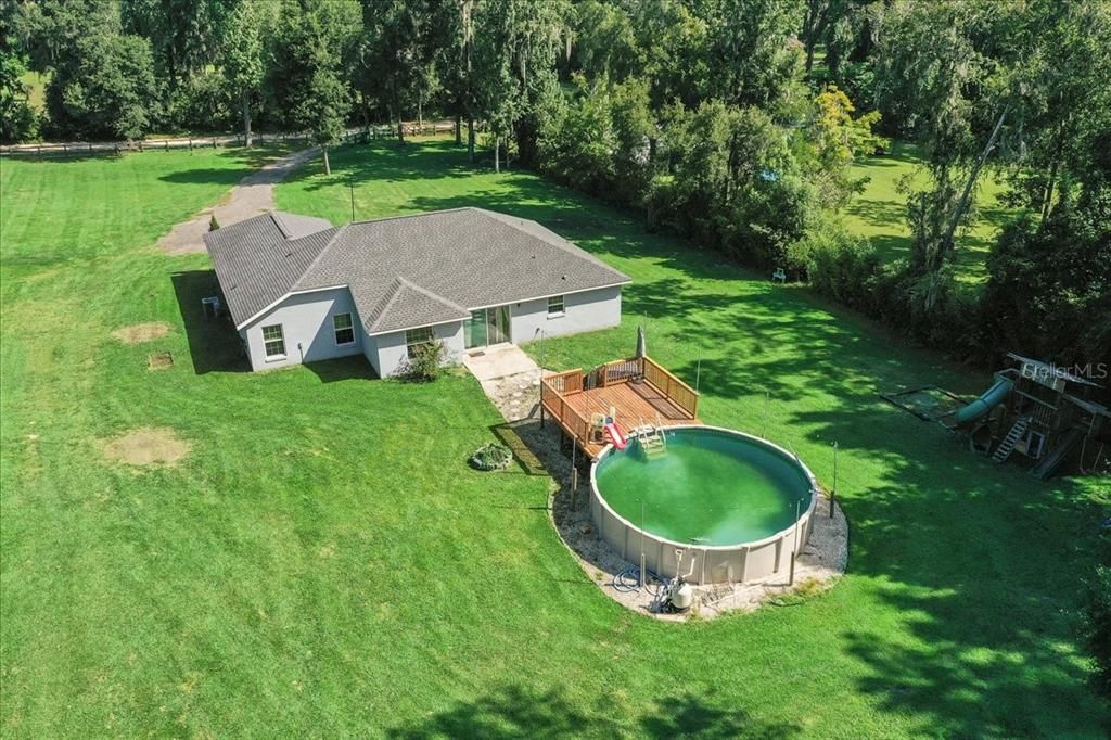 Под контрактом: $565,900 (4 спален, 3 ванн, 1882 Квадратных фут)