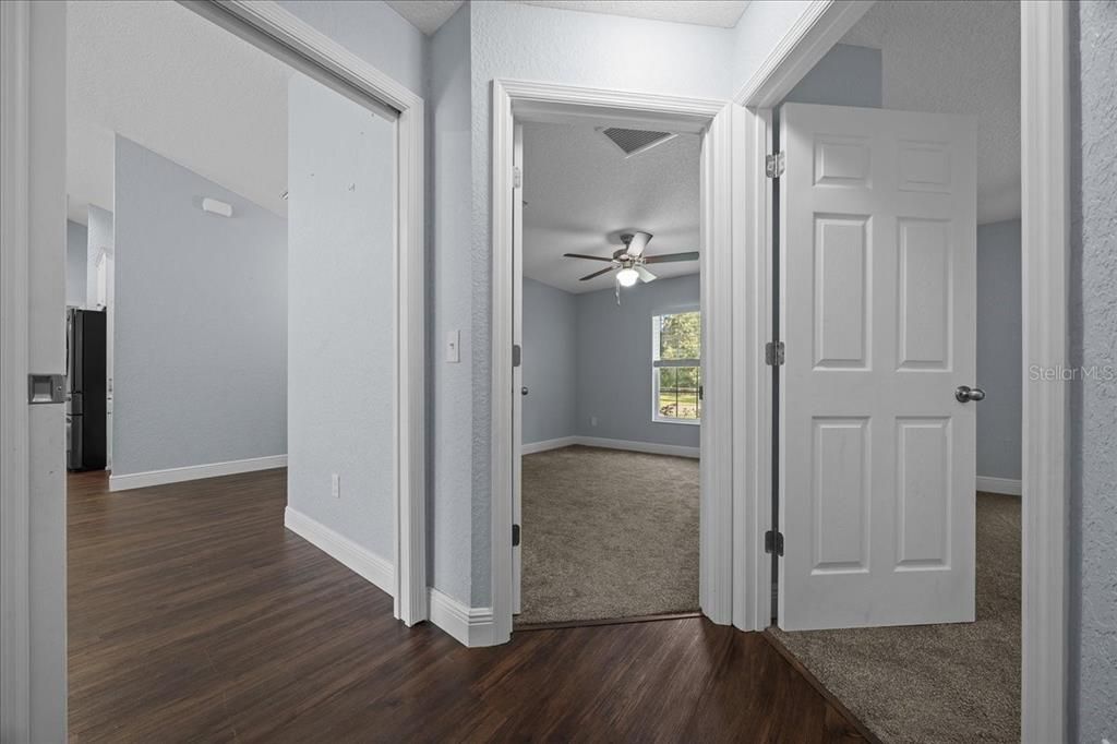 Под контрактом: $565,900 (4 спален, 3 ванн, 1882 Квадратных фут)