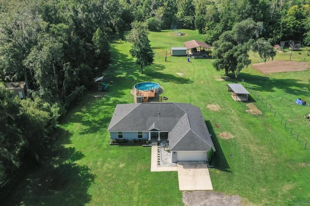 Под контрактом: $565,900 (4 спален, 3 ванн, 1882 Квадратных фут)