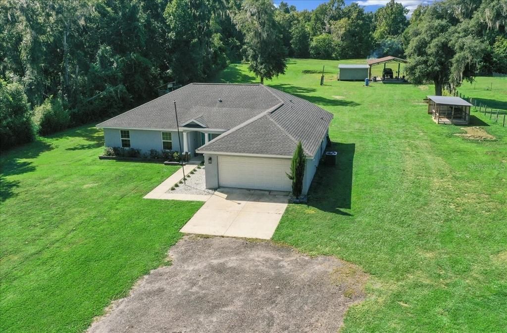 Под контрактом: $565,900 (4 спален, 3 ванн, 1882 Квадратных фут)