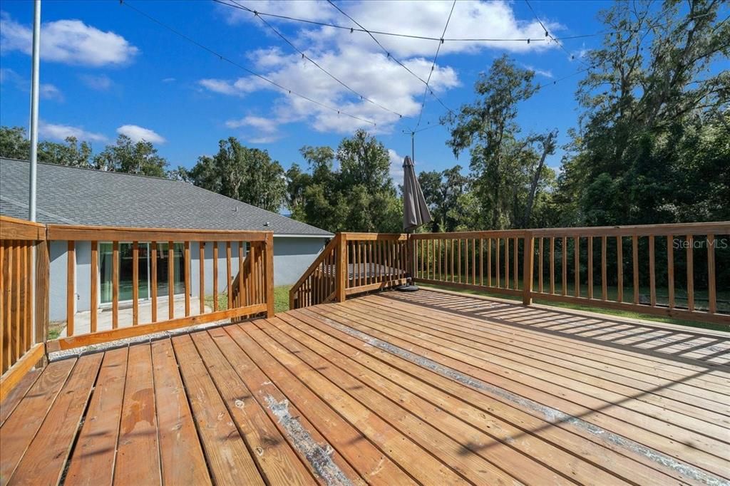 Под контрактом: $565,900 (4 спален, 3 ванн, 1882 Квадратных фут)