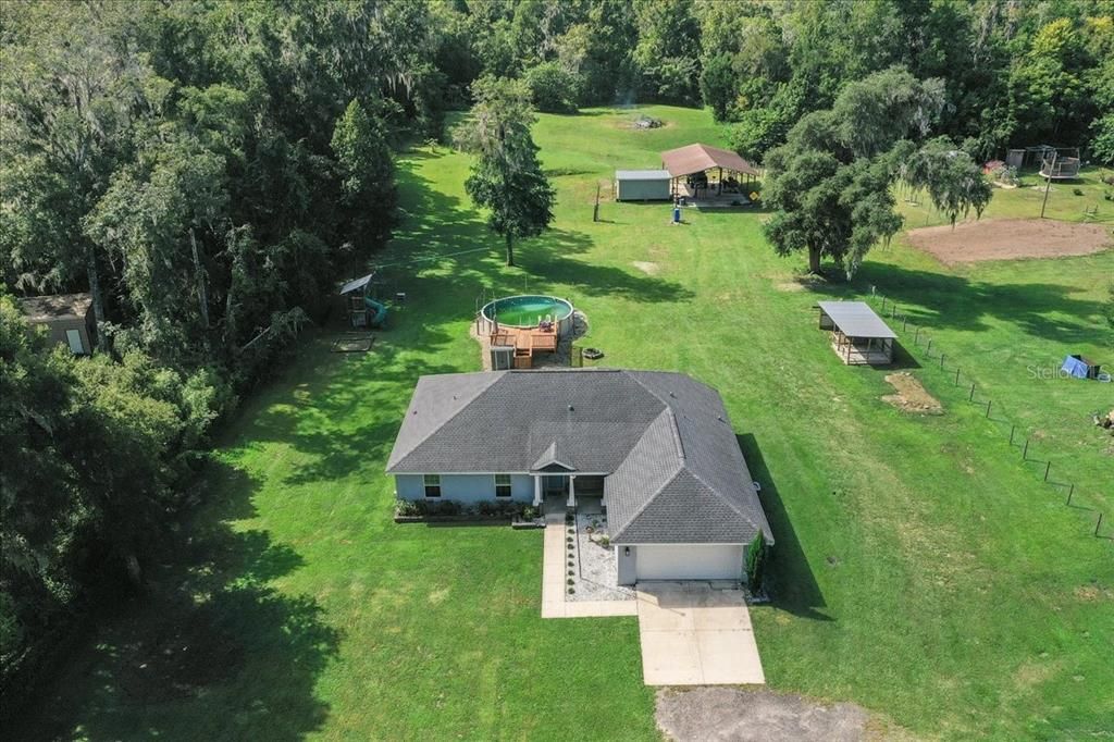 Под контрактом: $565,900 (4 спален, 3 ванн, 1882 Квадратных фут)