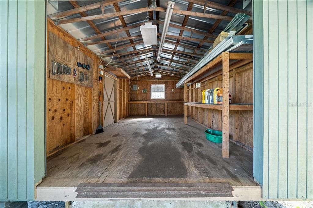 Под контрактом: $565,900 (4 спален, 3 ванн, 1882 Квадратных фут)