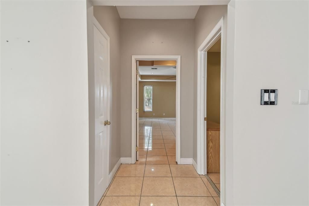 出租: $5,200 (4 贝兹, 5 浴室, 4440 平方英尺)