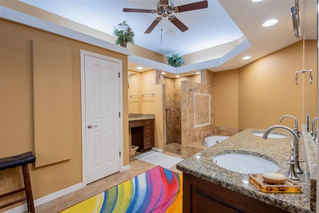 待售: $899,900 (4 贝兹, 3 浴室, 3137 平方英尺)