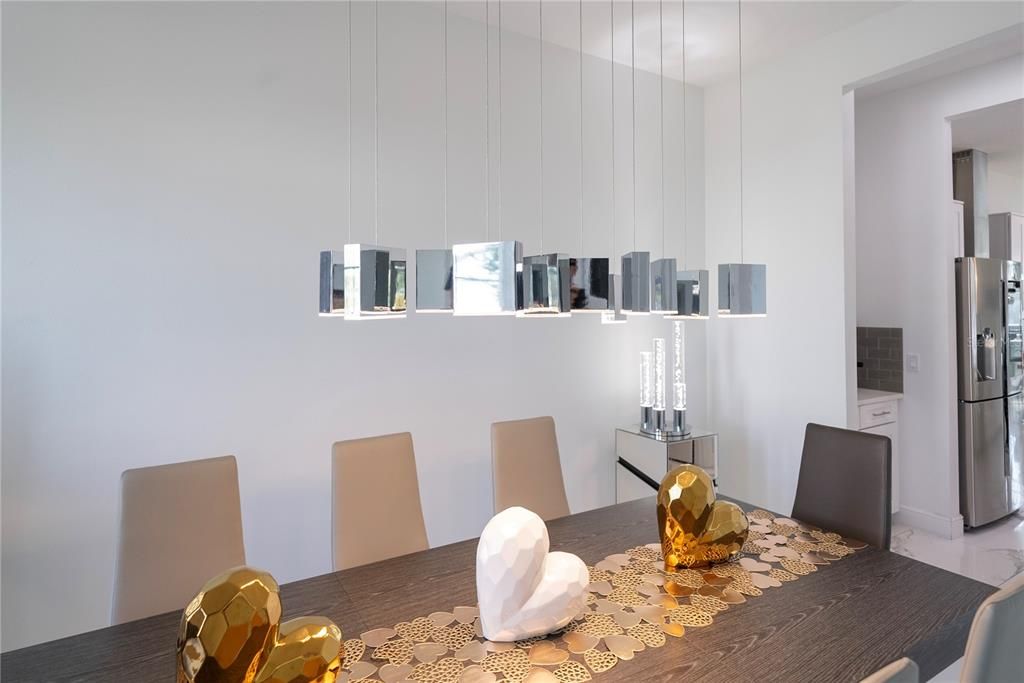 待售: $1,699,900 (5 贝兹, 4 浴室, 4263 平方英尺)