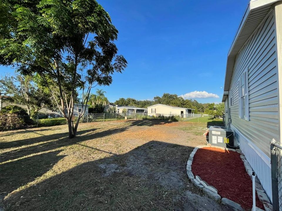 For Sale: $229,900 (3 beds, 2 baths, 1296 Square Feet)