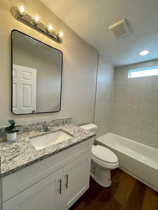 For Sale: $229,900 (3 beds, 2 baths, 1296 Square Feet)