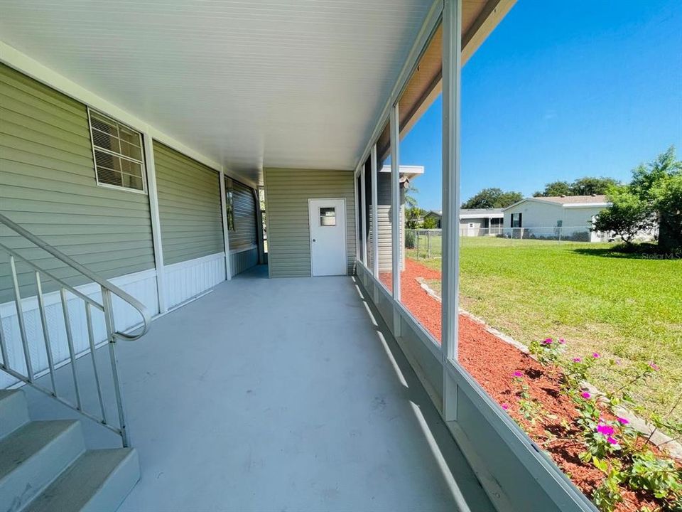 For Sale: $229,900 (3 beds, 2 baths, 1296 Square Feet)