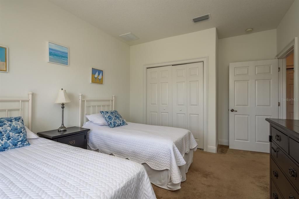 待售: $669,000 (3 贝兹, 2 浴室, 2435 平方英尺)