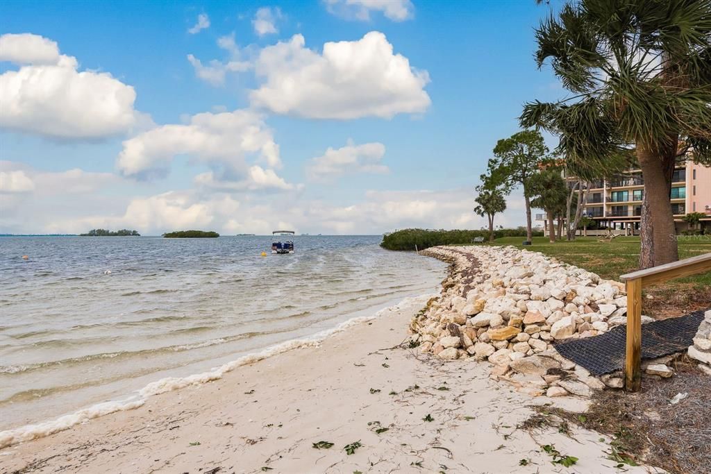 待售: $669,000 (3 贝兹, 2 浴室, 2435 平方英尺)