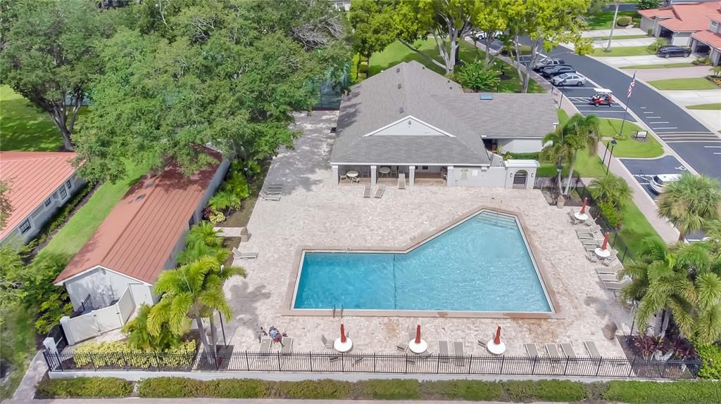 Под контрактом: $464,900 (3 спален, 2 ванн, 1670 Квадратных фут)