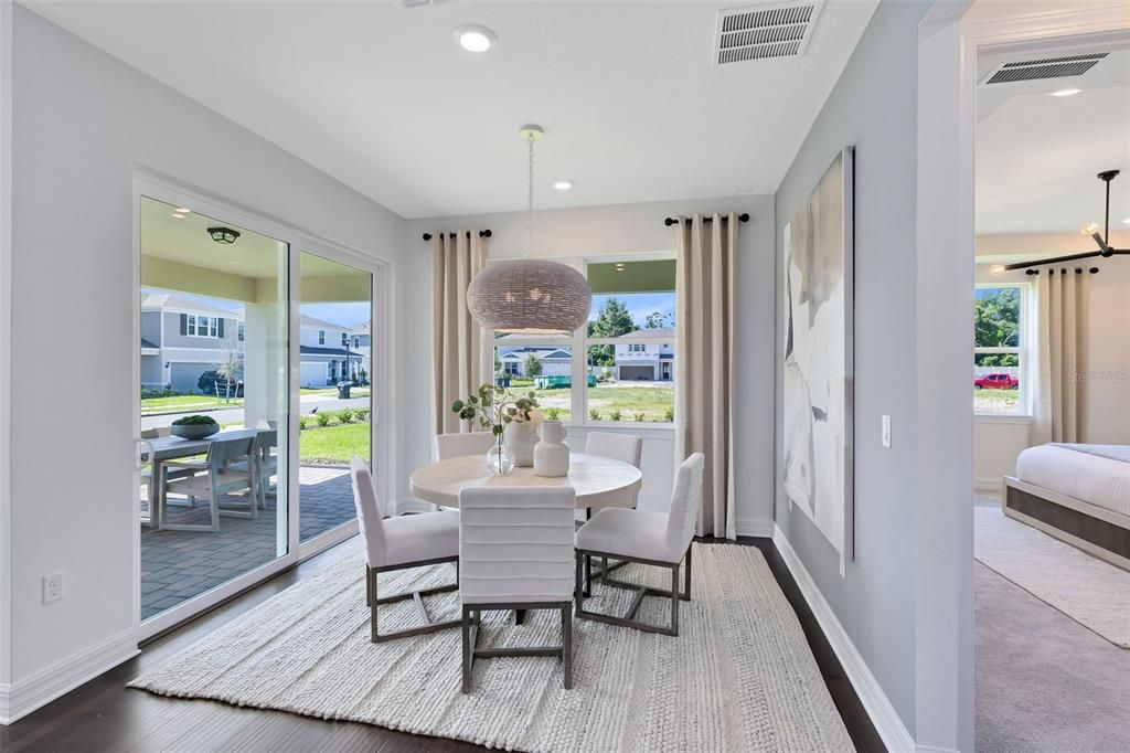 Под контрактом: $724,990 (3 спален, 2 ванн, 1935 Квадратных фут)