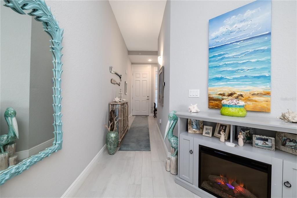 待售: $635,900 (2 贝兹, 2 浴室, 1384 平方英尺)