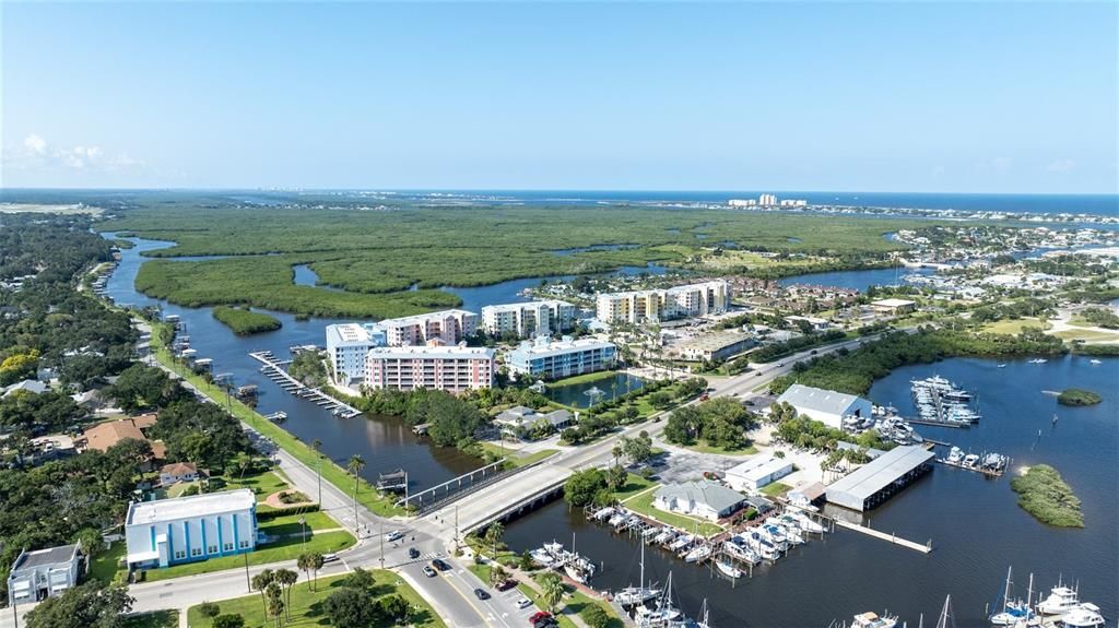 待售: $635,900 (2 贝兹, 2 浴室, 1384 平方英尺)