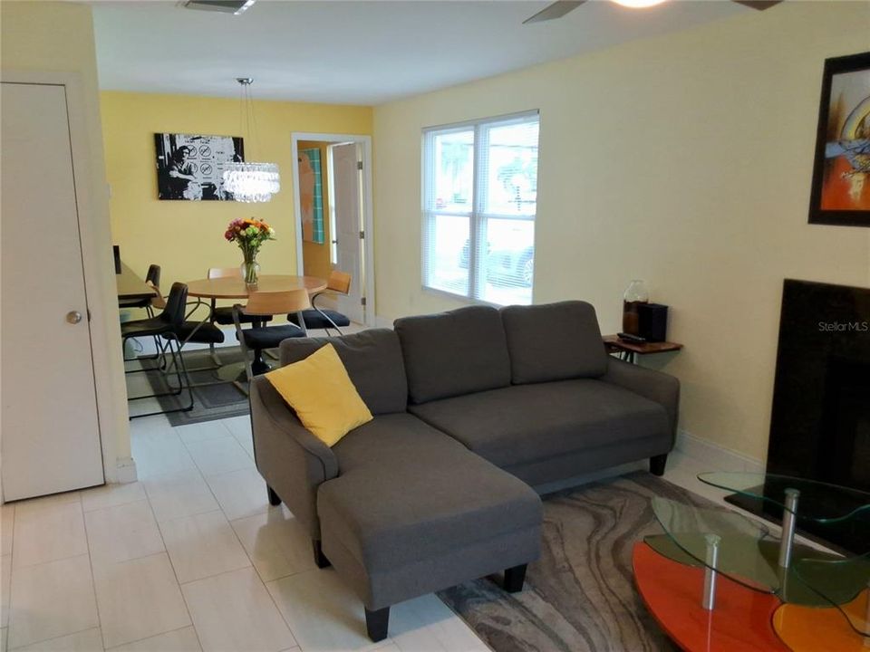 Activo con contrato: $149,999 (2 camas, 2 baños, 912 Pies cuadrados)