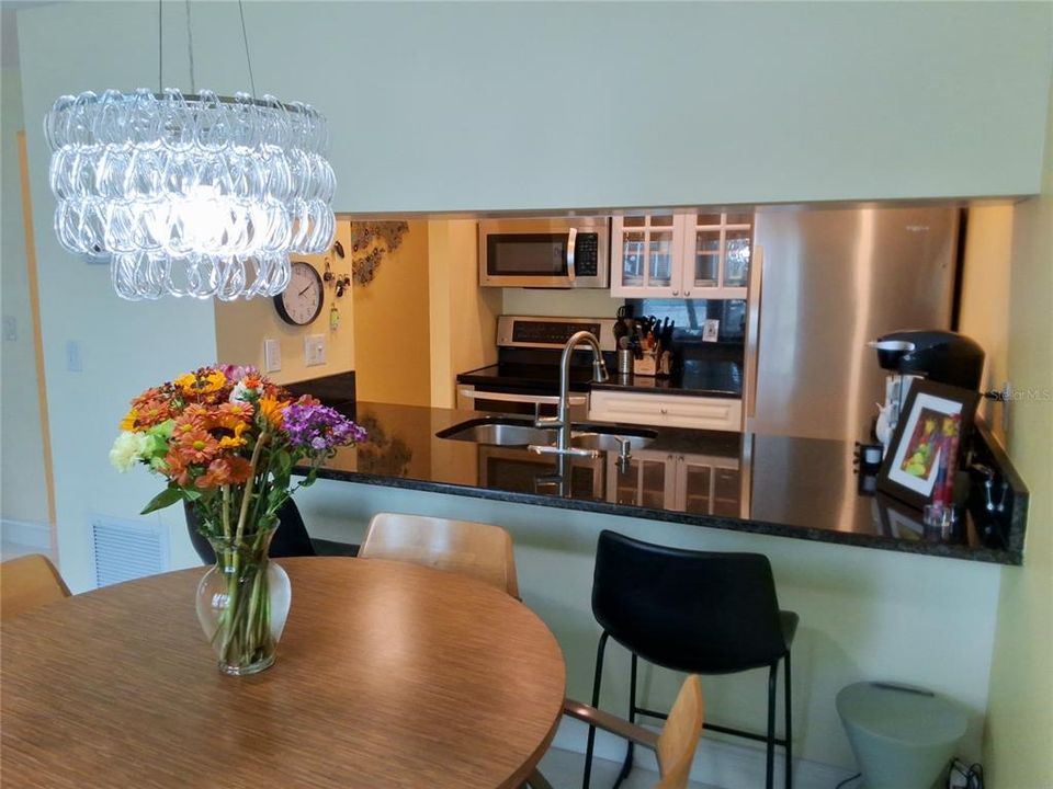 Activo con contrato: $149,999 (2 camas, 2 baños, 912 Pies cuadrados)