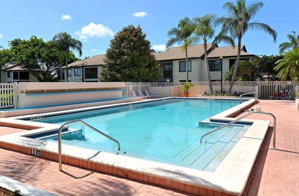 Activo con contrato: $149,999 (2 camas, 2 baños, 912 Pies cuadrados)