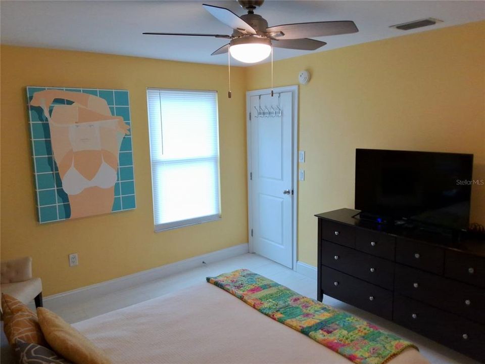 Activo con contrato: $149,999 (2 camas, 2 baños, 912 Pies cuadrados)