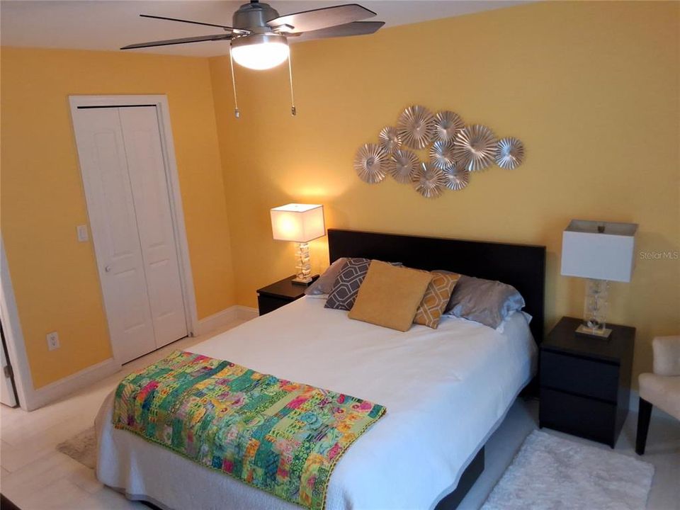 Activo con contrato: $149,999 (2 camas, 2 baños, 912 Pies cuadrados)