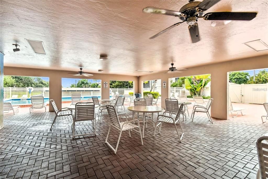 Activo con contrato: $149,999 (2 camas, 2 baños, 912 Pies cuadrados)