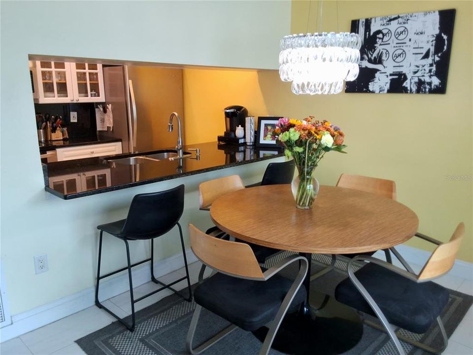 Activo con contrato: $149,999 (2 camas, 2 baños, 912 Pies cuadrados)