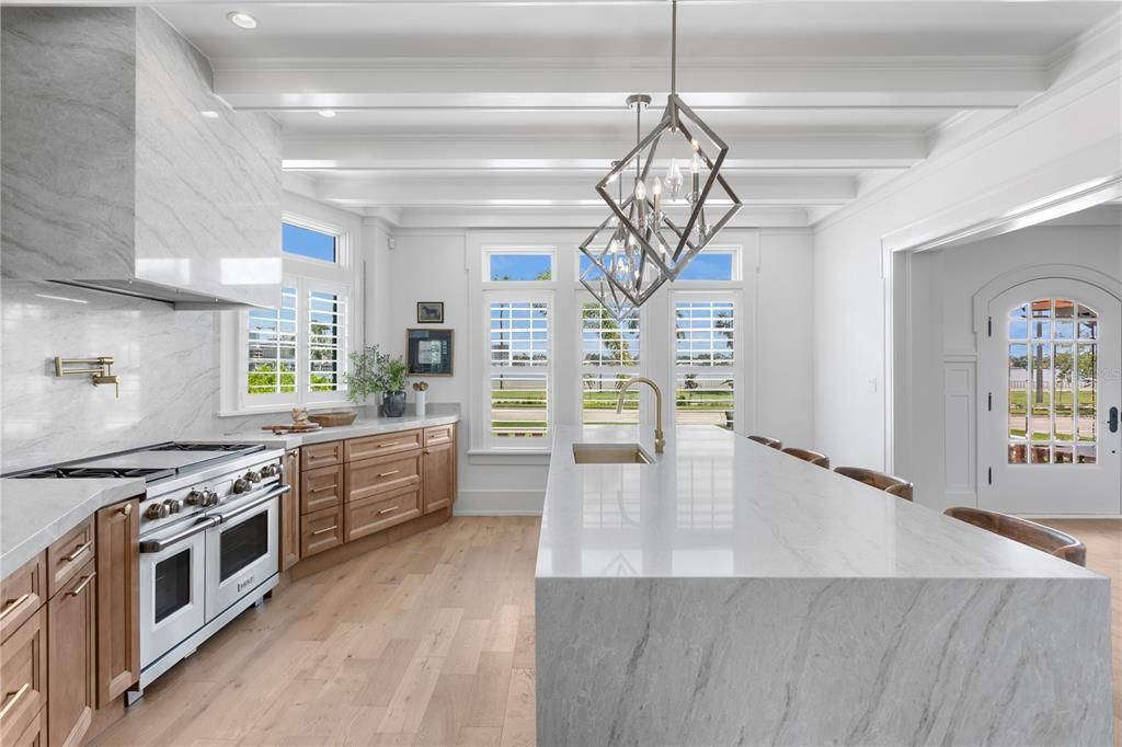 For Sale: $5,100,000 (5 beds, 5 baths, 5061 Square Feet)